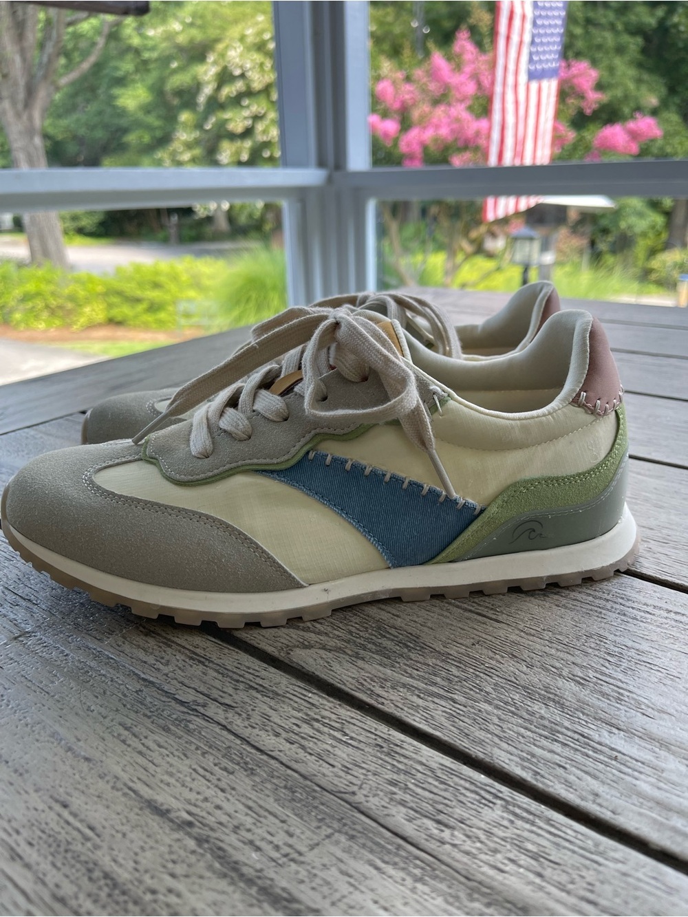Blowfish Malibu Valley Multicolored Pastels Casual Sneakers Women’s Size 8.5
